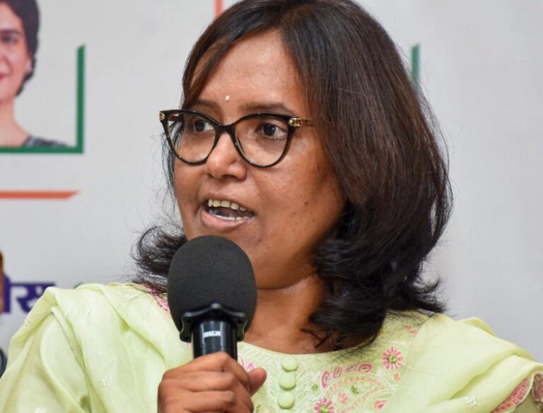 varsha gaikwad