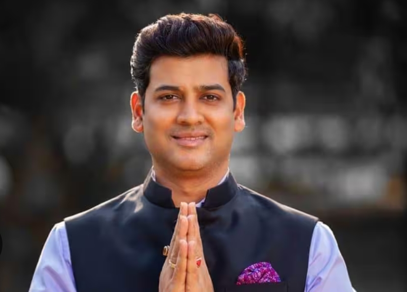shrikant shinde